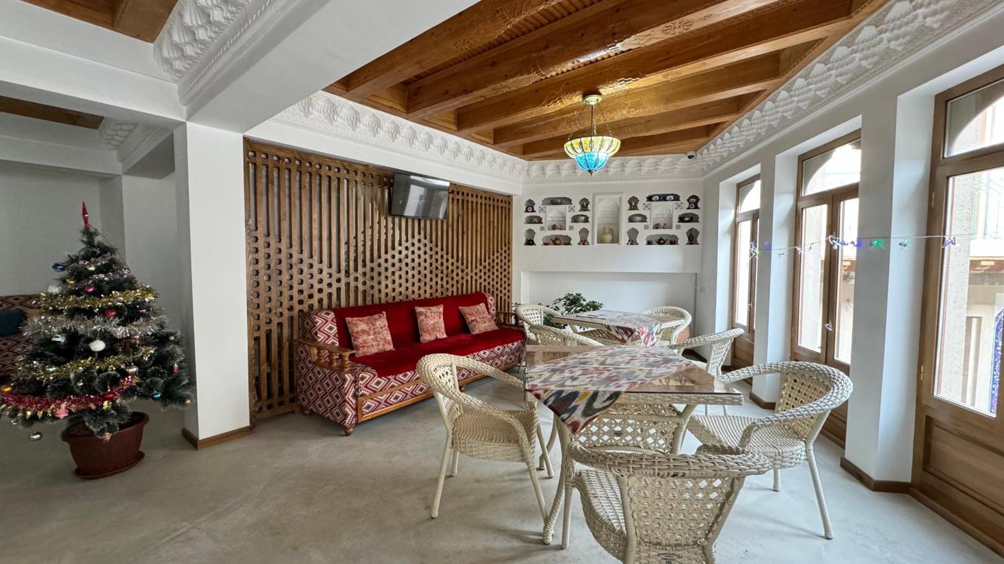 Mahbubakhon Guest House In Old City Бухара Екстериор снимка